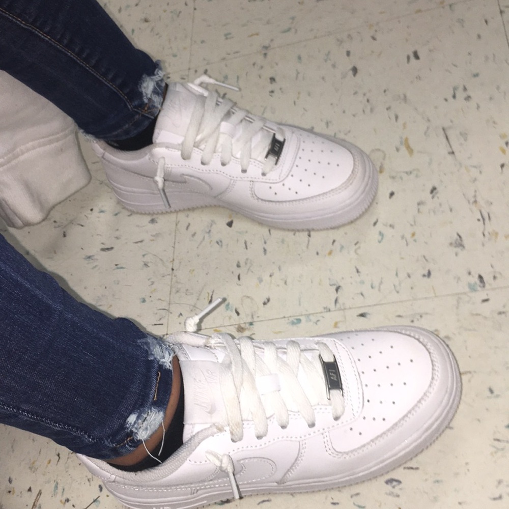 AF1